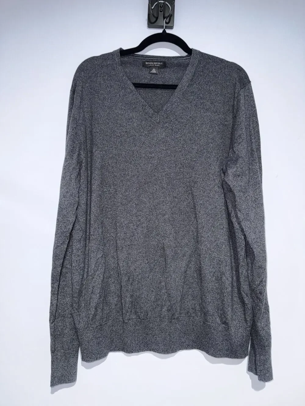 Banana Republic Men’s Sweater XL Pullover Cashmere Silk Blend V-Neck